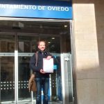 Alberto Durán presenta escrito al registro del ayuntamiento de Oviedo
